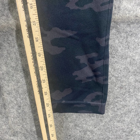 SPANX Camo Leggings Medium Green Black Seamless High Rise Shapewear - Picture 9 of 13